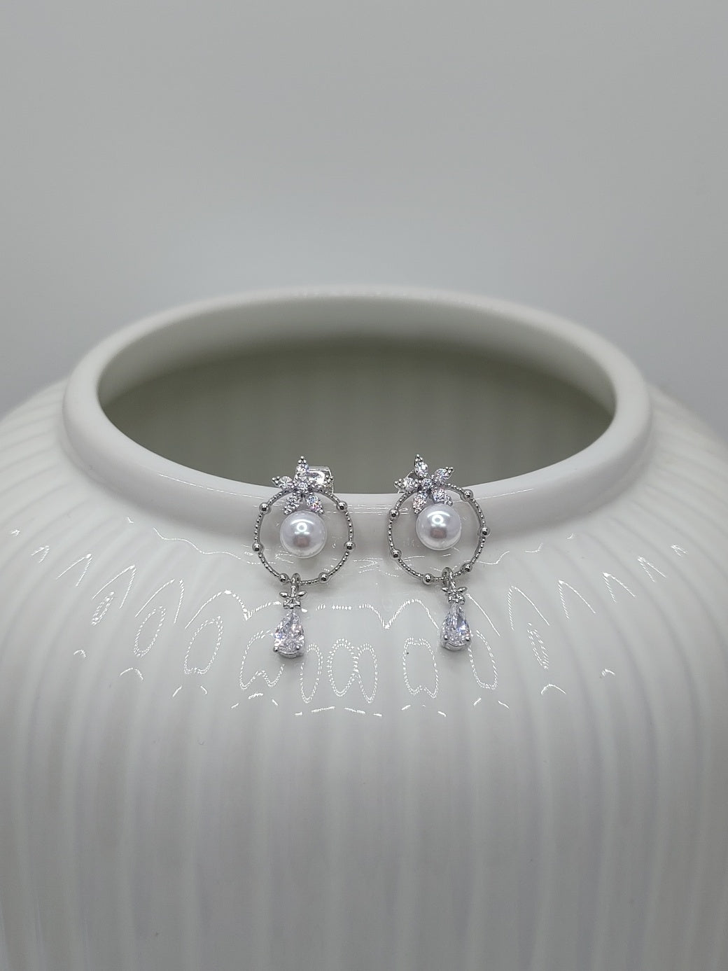 'Pearl of Spring' earrings