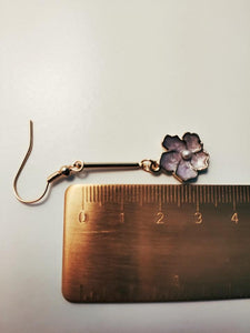 Boucles d'oreilles fleur violette - La Bouclette